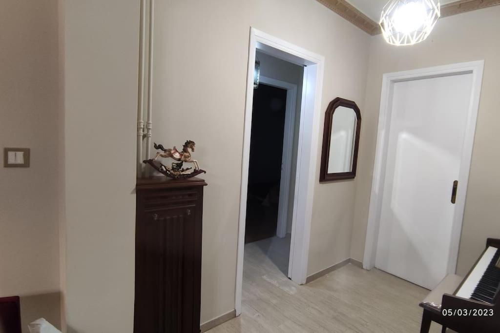 Sq Varnava Appartment Atena Exterior foto